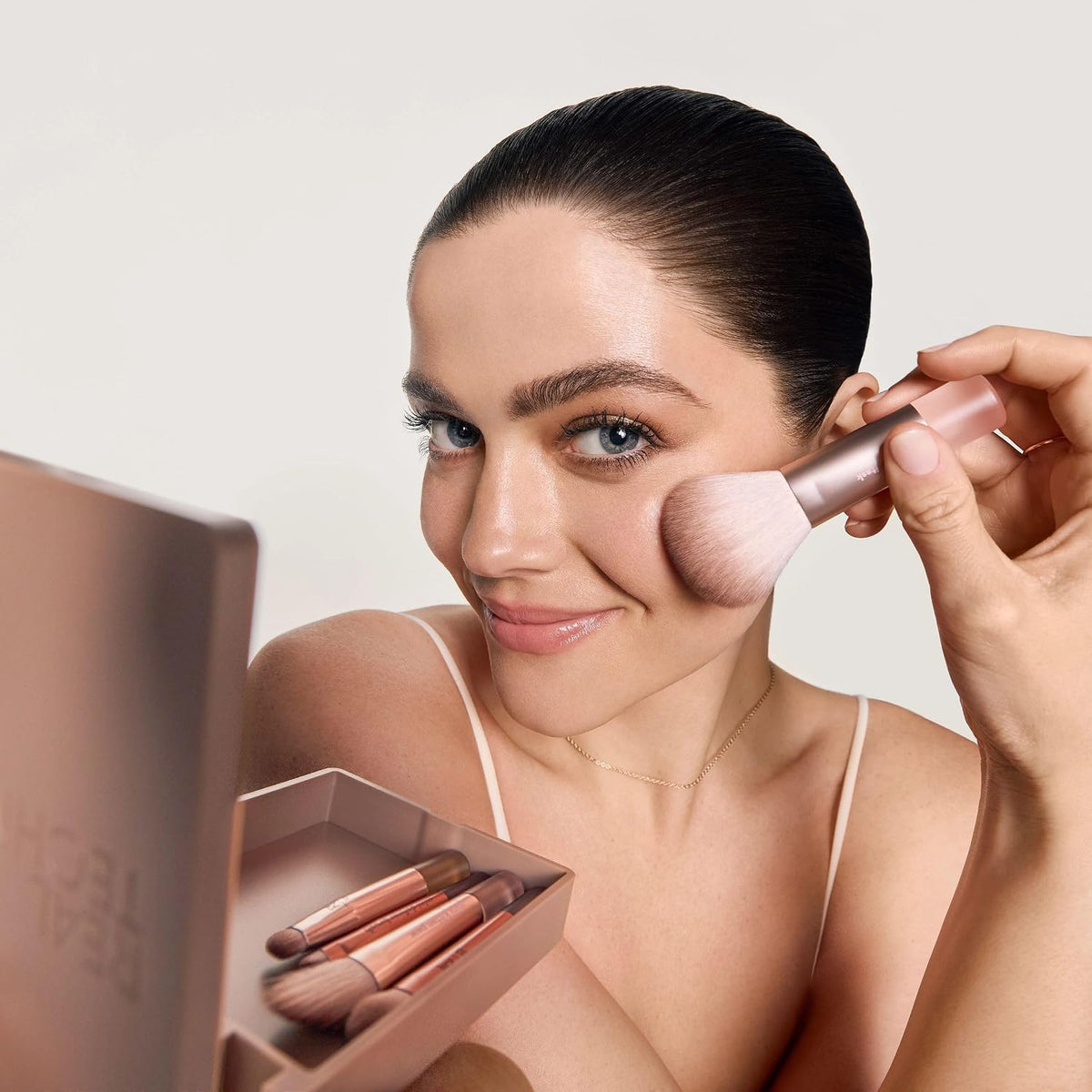 Kit Real Techniques New Nudes Mini Brush