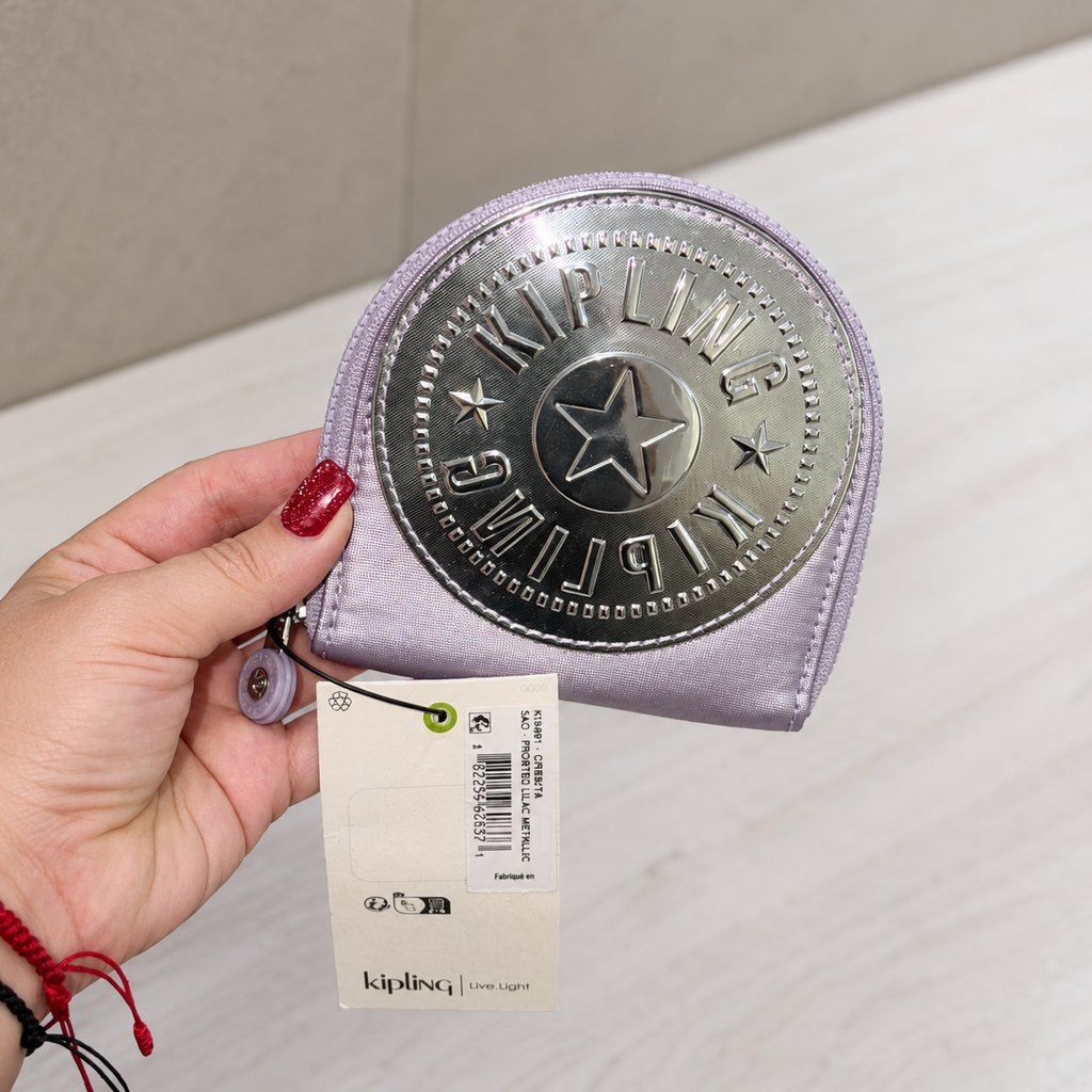 Kipling tarjetero lila metalizado